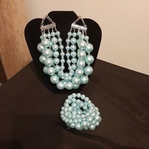 Necklace set